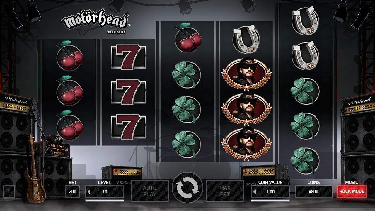 Gaming process at Motörhead slot machine Gaming process at Motörhead slot machine
